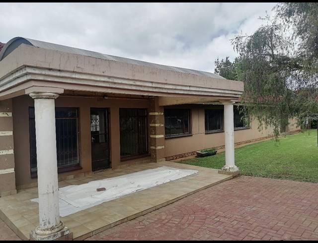 4 bed property to rent in KIBLER PARK